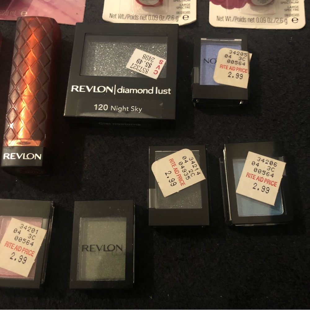 Revlon makeup bundle - Picture 7 of 15